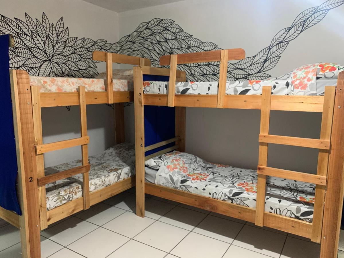 Oceanic Hostel Balneário Camboriú エクステリア 写真