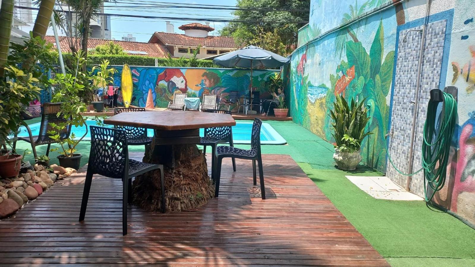Oceanic Hostel Balneário Camboriú エクステリア 写真