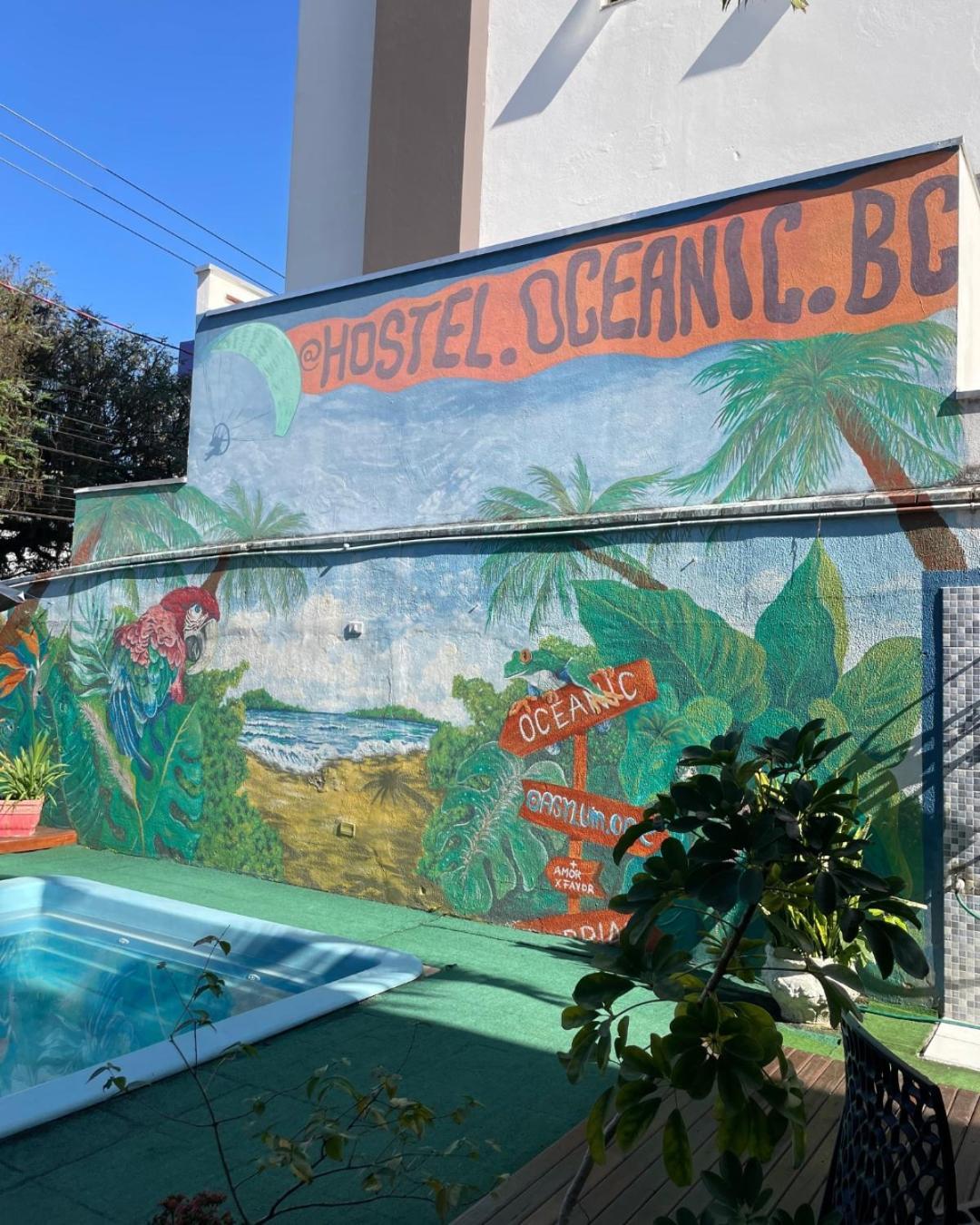 Oceanic Hostel Balneário Camboriú エクステリア 写真