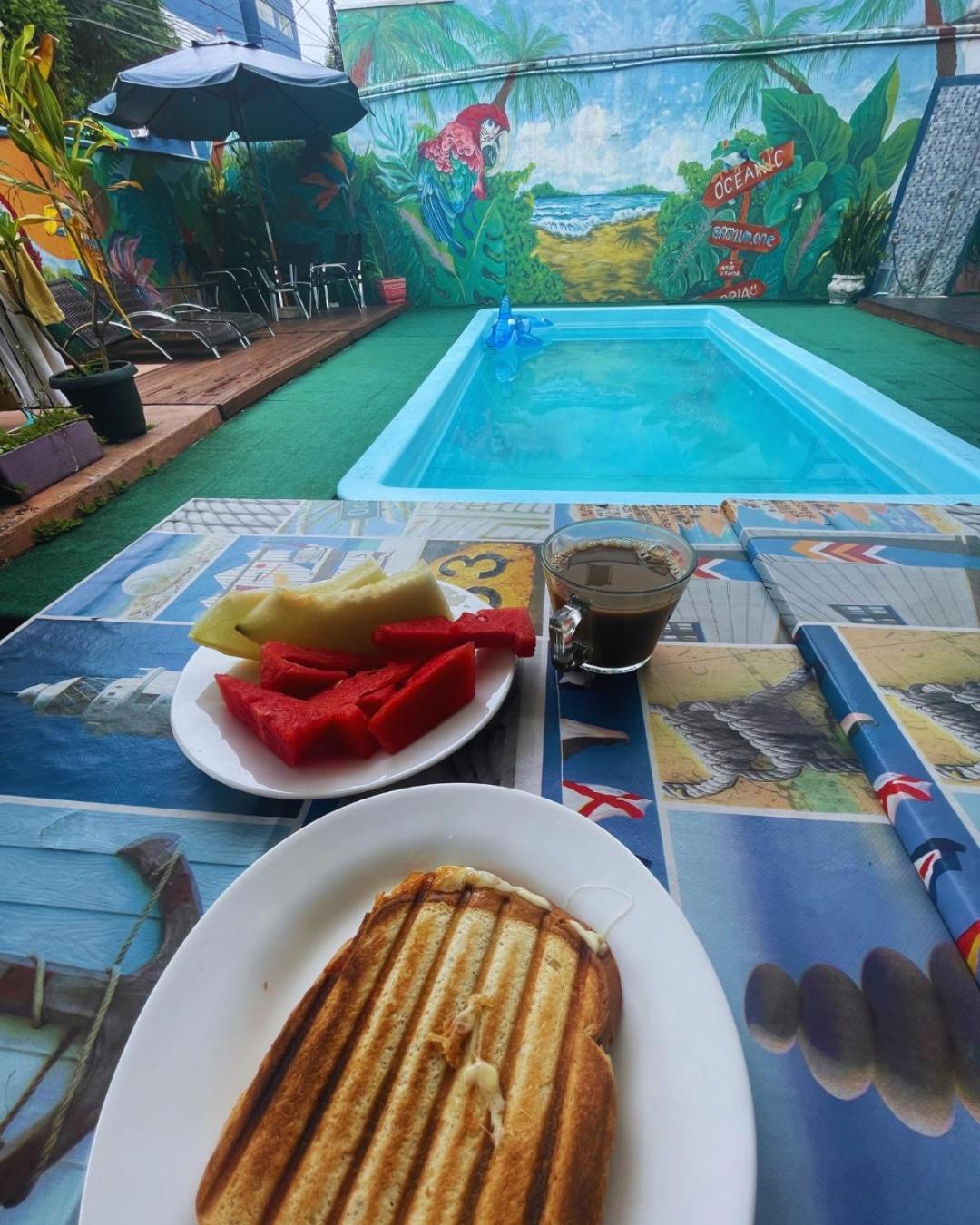 Oceanic Hostel Balneário Camboriú エクステリア 写真