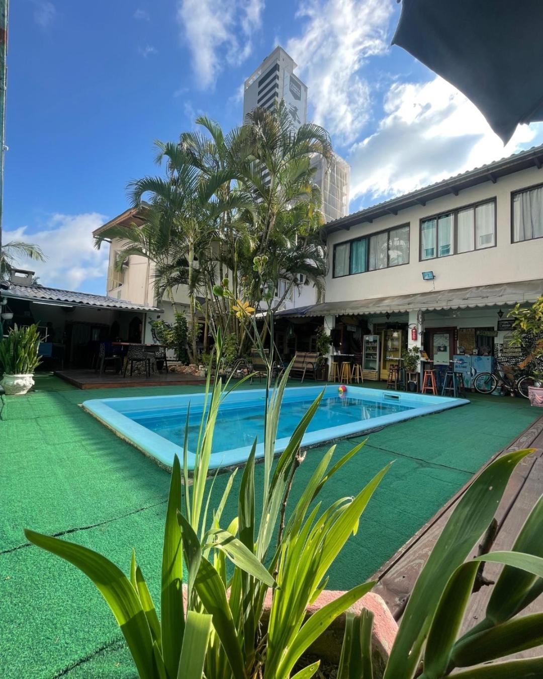 Oceanic Hostel Balneário Camboriú エクステリア 写真