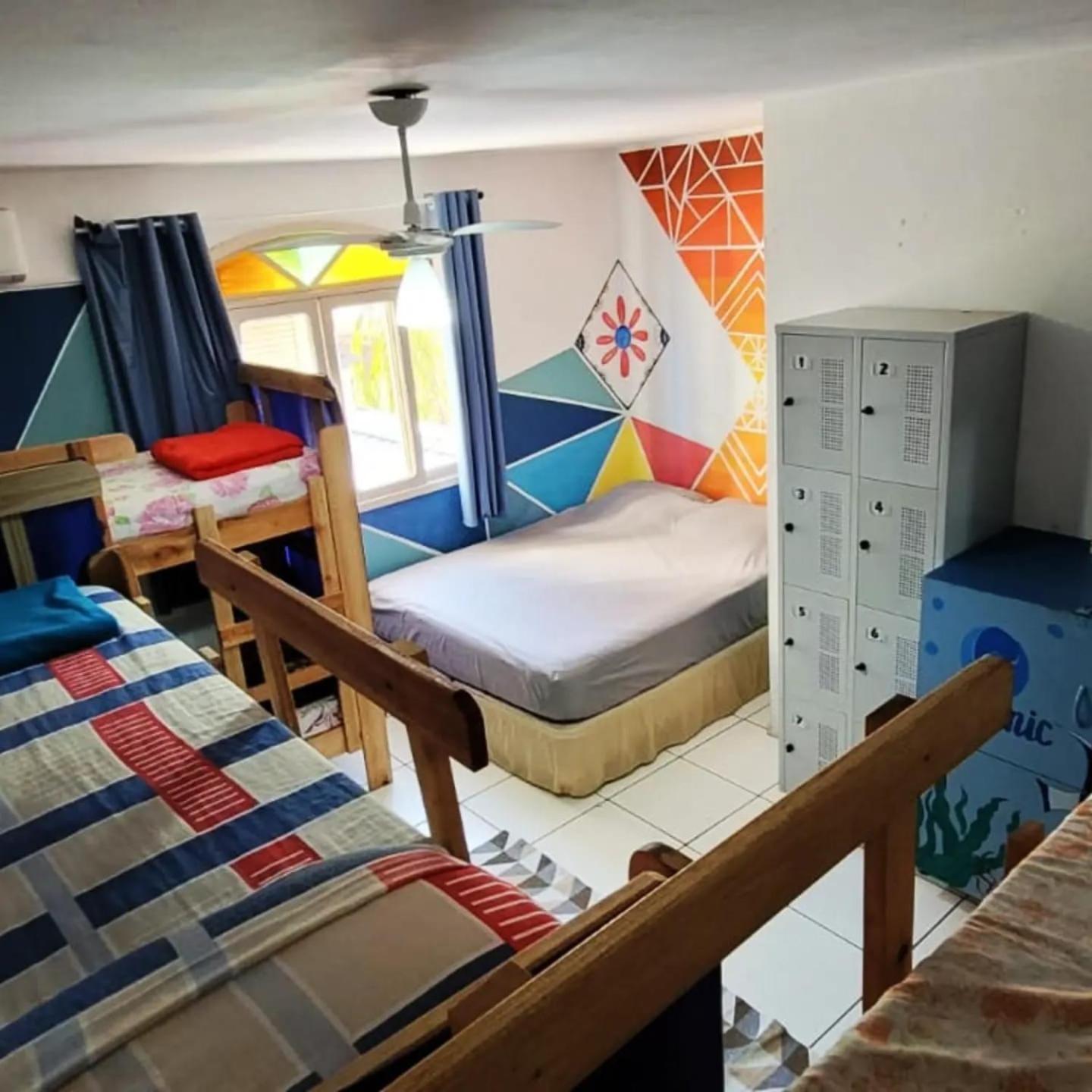 Oceanic Hostel Balneário Camboriú エクステリア 写真