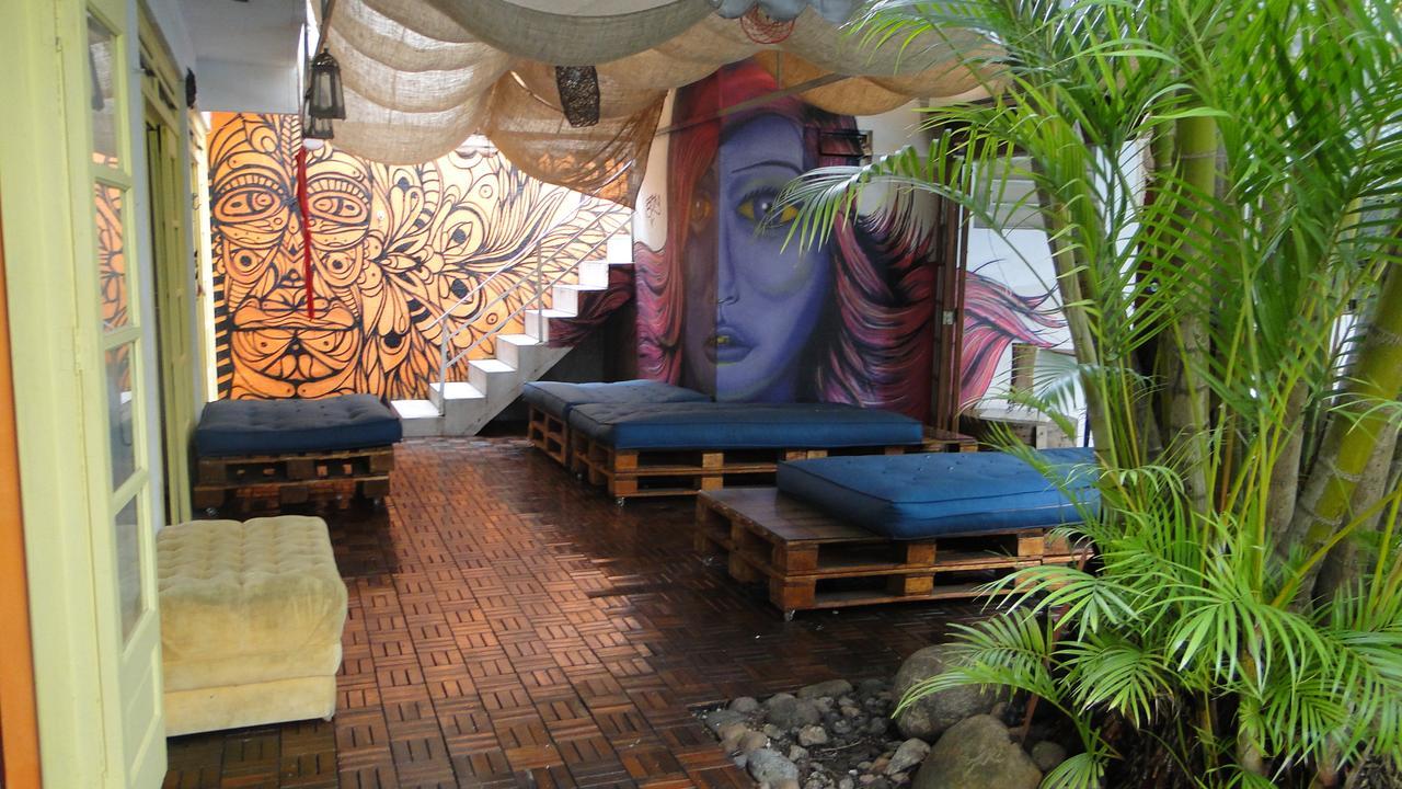 Oceanic Hostel Balneário Camboriú エクステリア 写真
